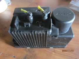 Mercedes Benz - Door Closing Pump - 1298001048